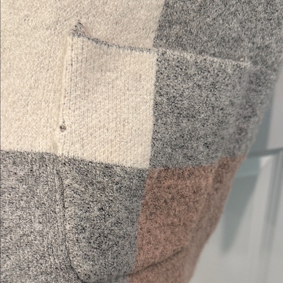 Cozy Patchwork Plaid Knit Open Front Long Cardigan - Picture 5 of 9